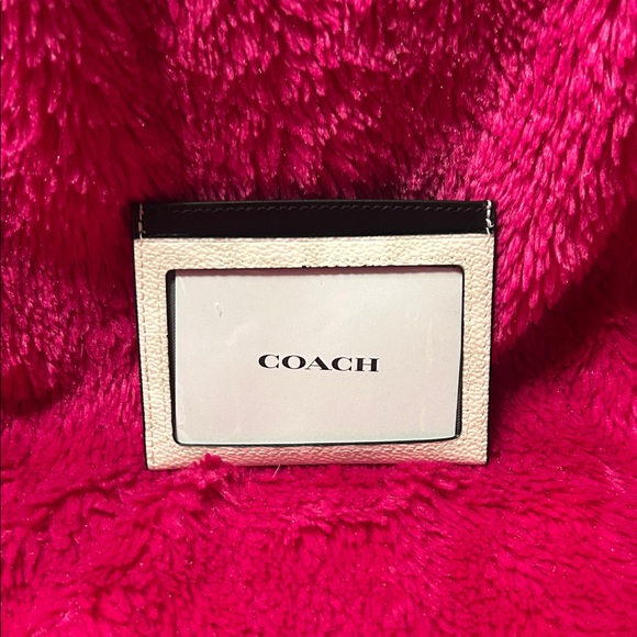 Coach Accessories - Coach Black and Cream Card Holder